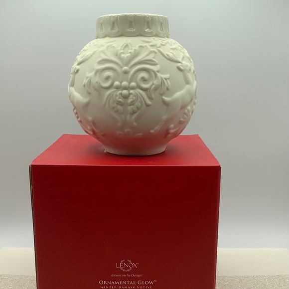 *NEW* Lenox Ornamental Glow Porcelain Winter Damask (Reindeer) Votive Holder - Picture 3 of 5